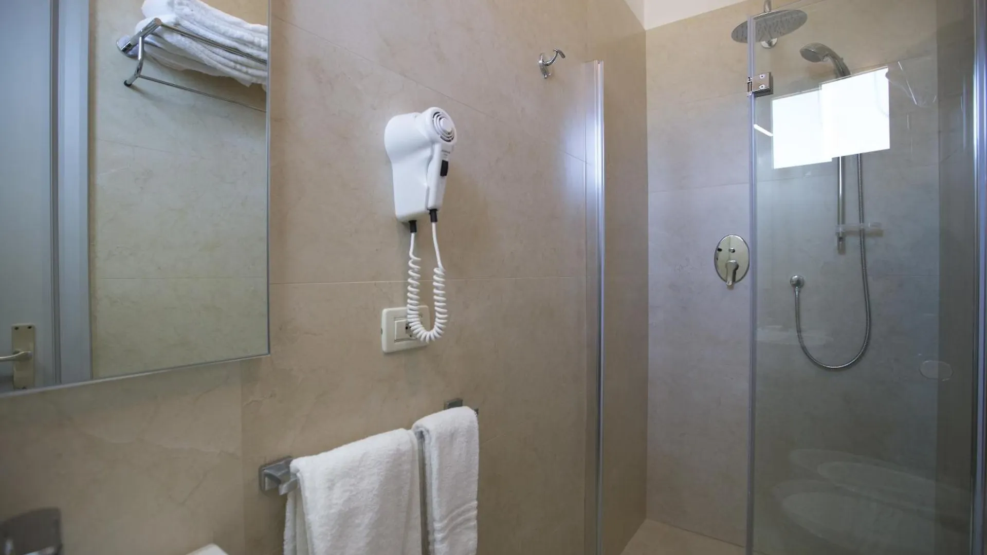 Hotel Brunella Rimini 2*,  Italy